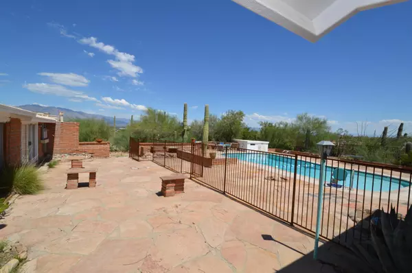 Tucson, AZ 85745,2620 W Ironwood Hill Drive #6