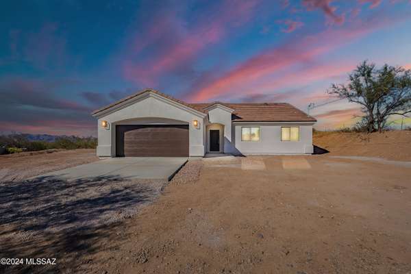 64 Cabana Court, Rio Rico, AZ 85648