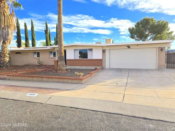 3525 S Logan Avenue,  Tucson,  AZ 85730