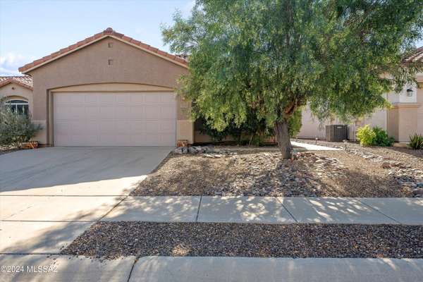 9510 N Twinkling Shadows Way, Tucson, AZ 85743