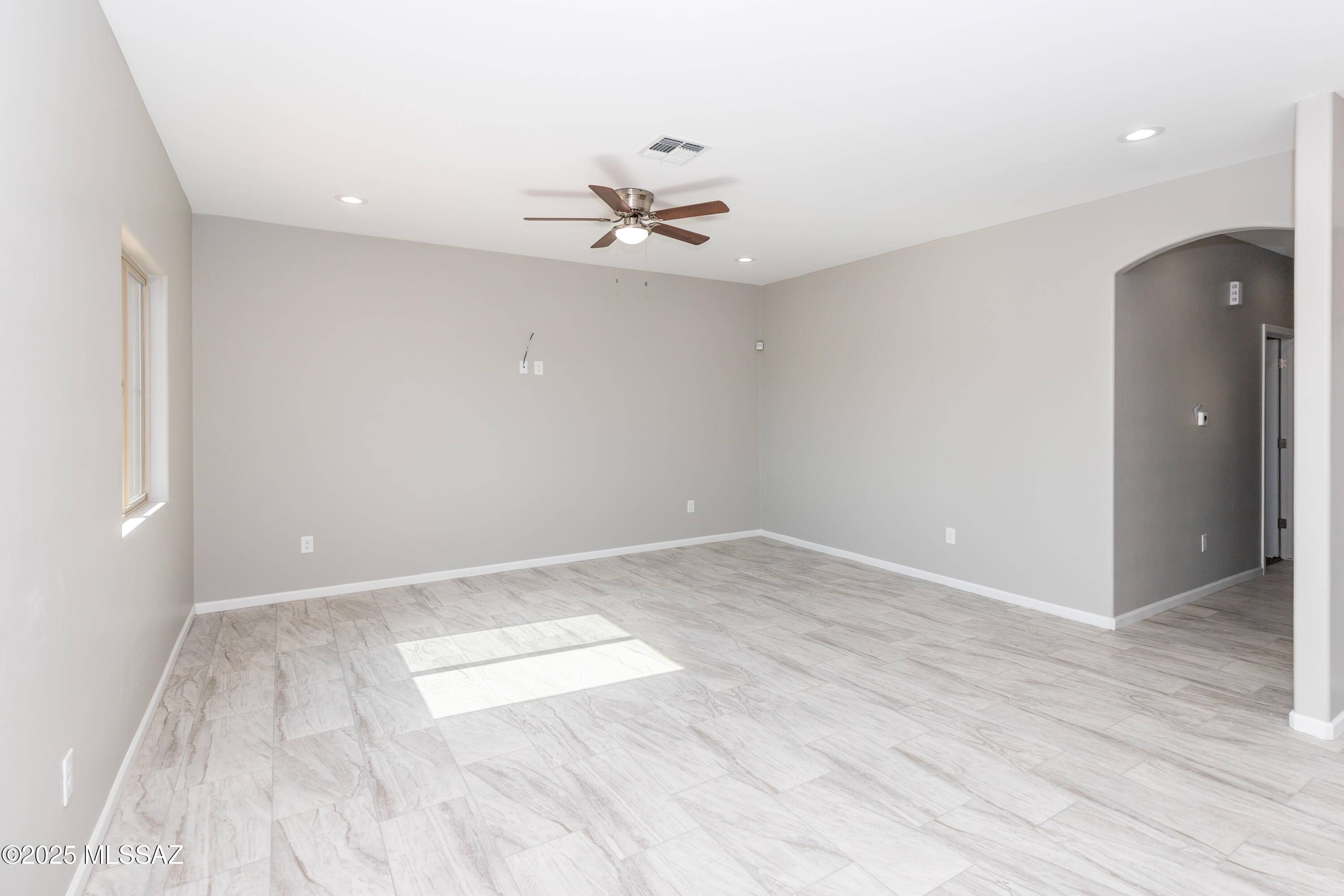 Tucson, AZ 85705,19 E Elm Street
