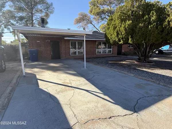 450 S Kenyon Drive, Tucson, AZ 85710