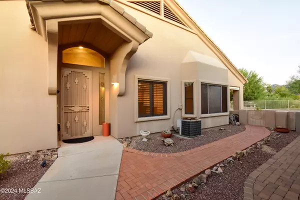 Oro Valley, AZ 85755,13401 N Rancho Vistoso Boulevard #22