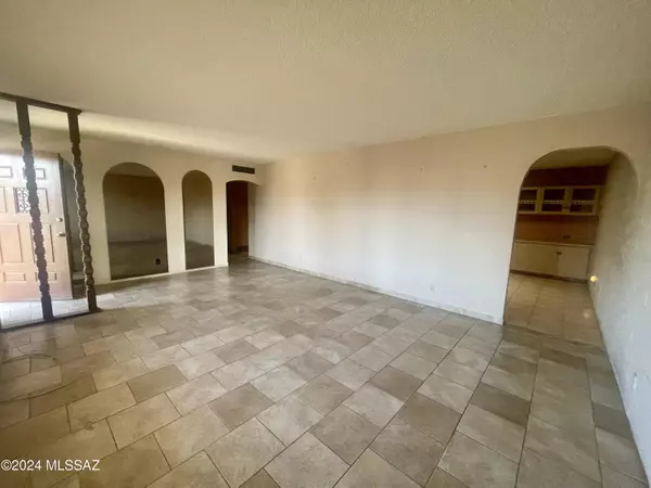 Tucson, AZ 85710,8526 E Kent Place