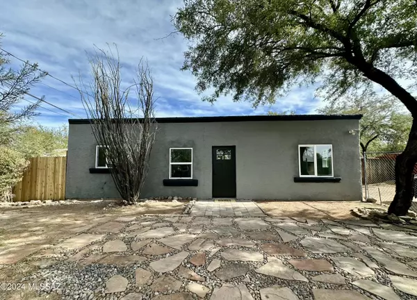 2524 N Walnut Avenue, Tucson, AZ 85712