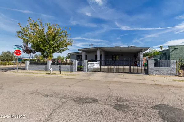 5901 S Lostan Avenue, Tucson, AZ 85706