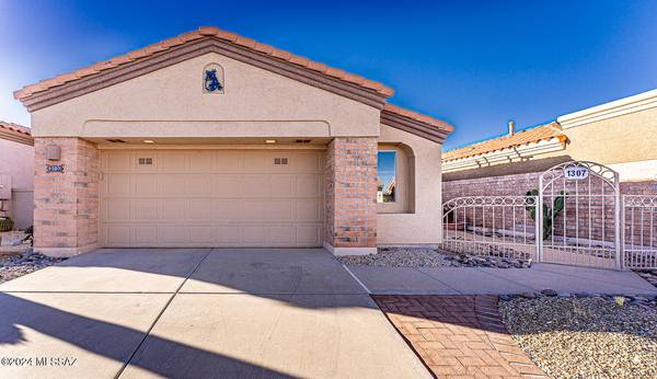 1307 W Mariquita Street, Green Valley, AZ 85622