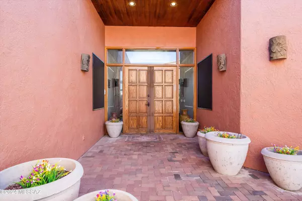 Tucson, AZ 85742,2855 W Lambert Lane