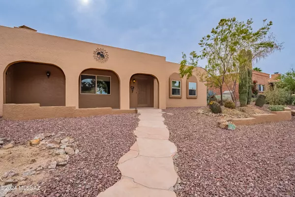 1349 N Paseo de Golf, Green Valley, AZ 85614