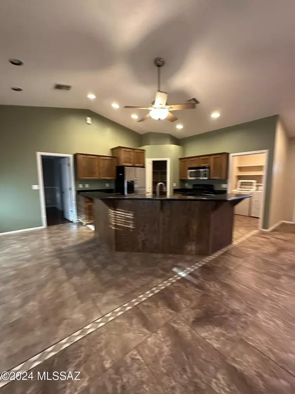 Safford, AZ 85546,8488 S Apache Drive