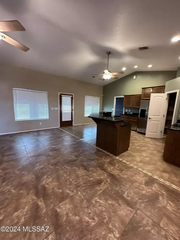 Safford, AZ 85546,8488 S Apache Drive