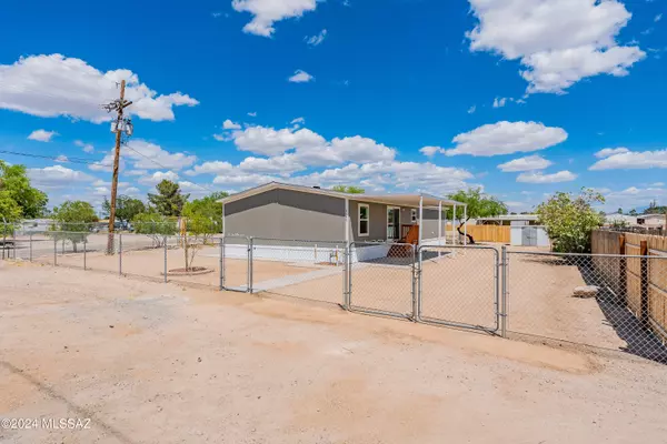 5140 N Shannon Road, Tucson, AZ 85705