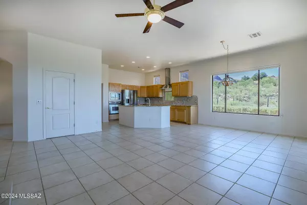 Oro Valley, AZ 85737,10373 N Gold Canyon Place