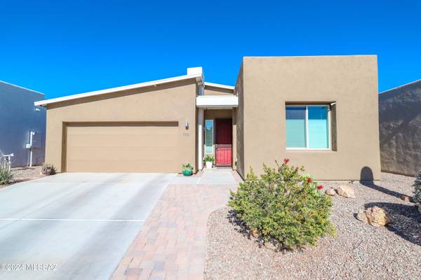 7551 E Chalkboard Court, Tucson, AZ 85715