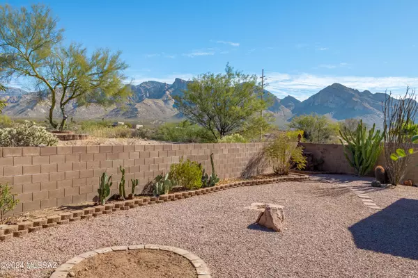 Oro Valley, AZ 85737,11372 N Sawtooth Road