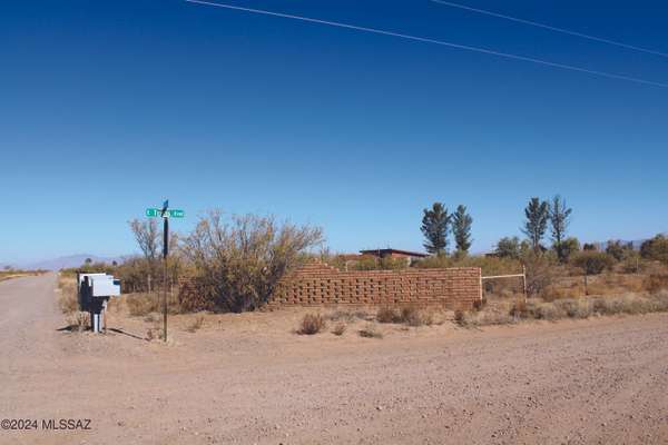 6726 E Trails End, Pearce, AZ 85625