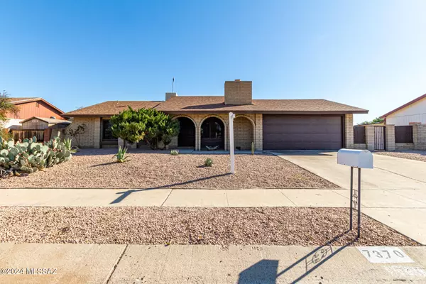 7370 N Meredith Boulevard, Tucson, AZ 85741