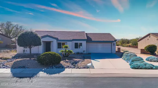 1505 W Hidden Crest Court, Green Valley, AZ 85622