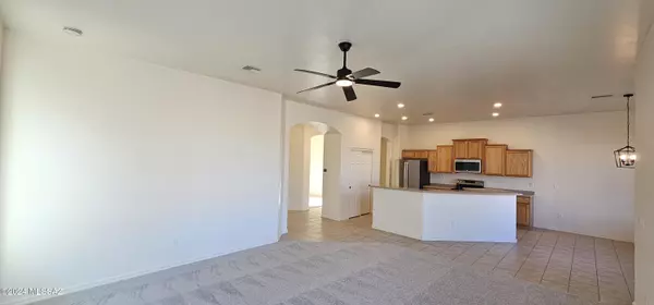 Tucson, AZ 85743,7292 W Basie Court