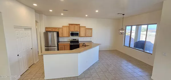 Tucson, AZ 85743,7292 W Basie Court