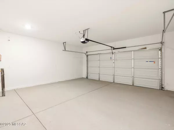 Sahuarita, AZ 85629,873 W Calle Las Varitas