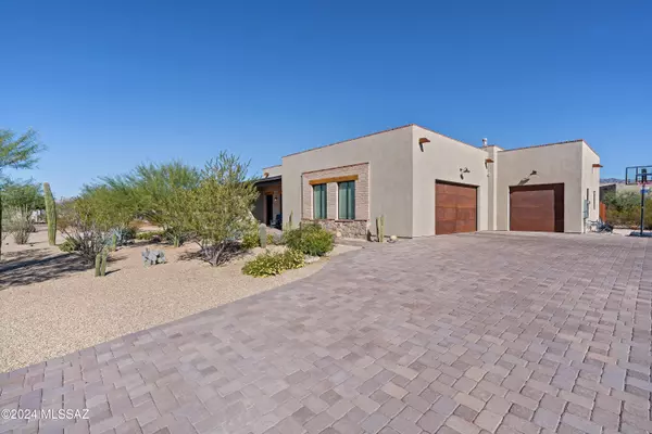 Tucson, AZ 85749,2720 N Cave Court