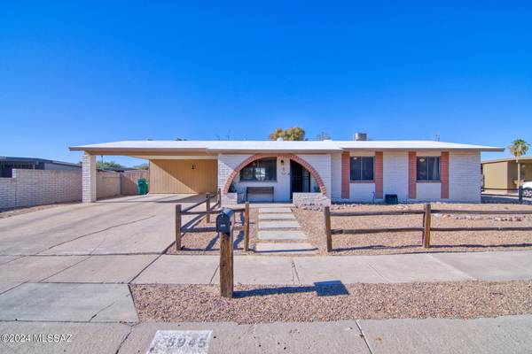 5945 N Linkhart Place Place, Tucson, AZ 85741