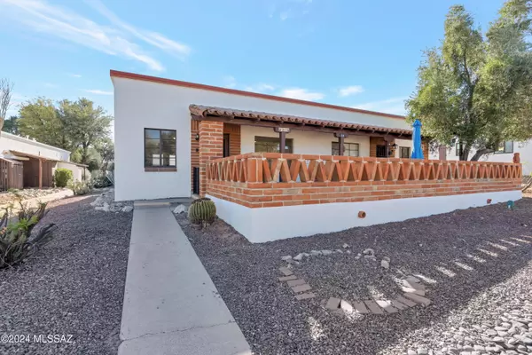 211 W Camino Alameda  #A, Green Valley, AZ 85614