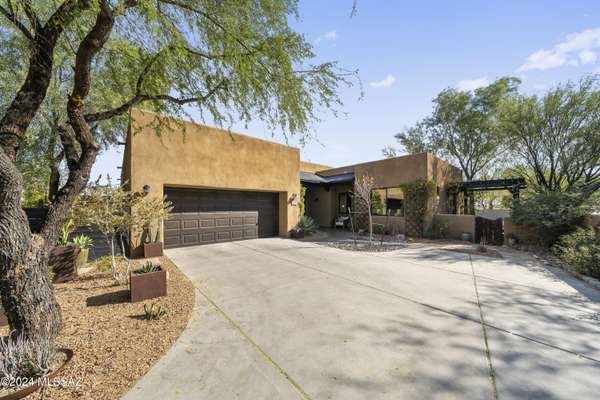 5185 S Emma Court, Tucson, AZ 85747