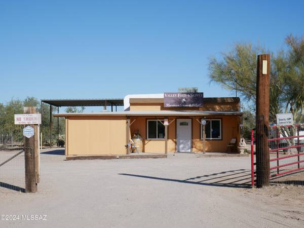 11910 W Orange Grove Road, Tucson, AZ 85743