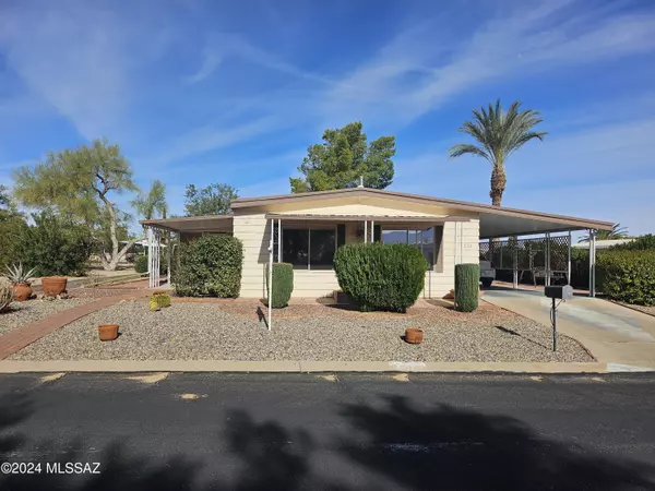 230 W Mora Drive, Green Valley, AZ 85614