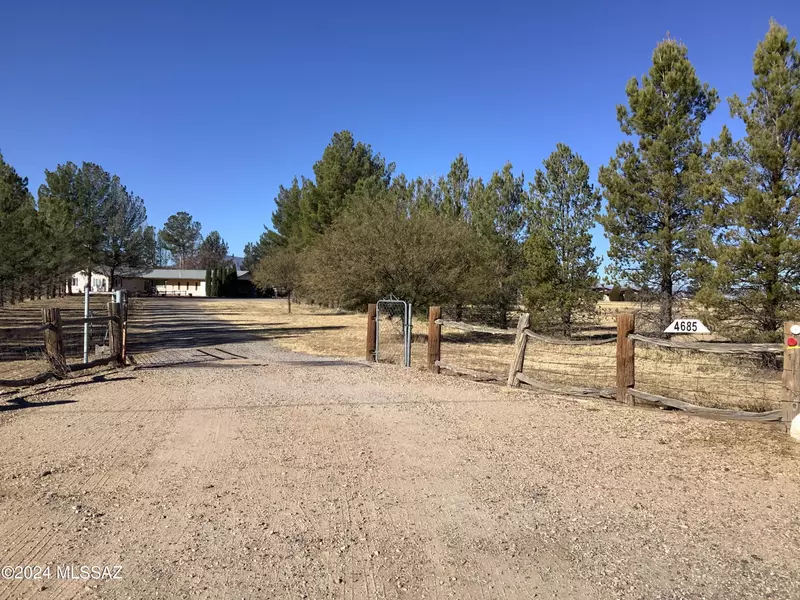 4685 N Fort Grant Road, Willcox, AZ 85643