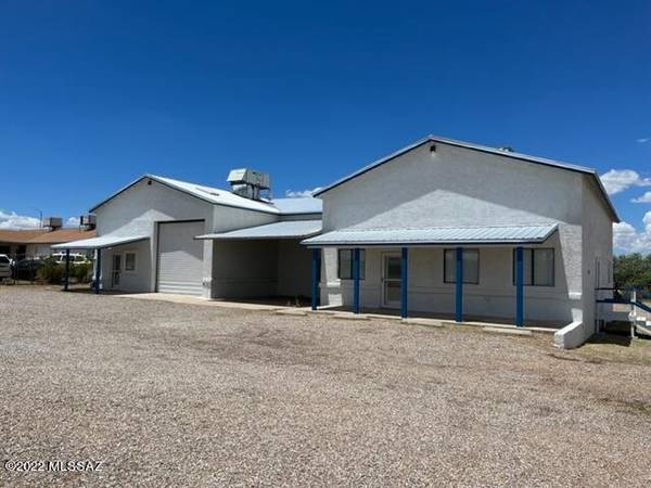 104 N Center Way, Benson, AZ 85602