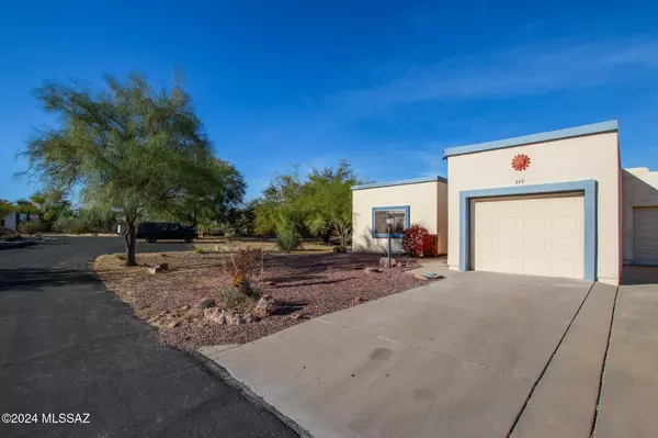 349 E Paseo Azul, Green Valley, AZ 85614