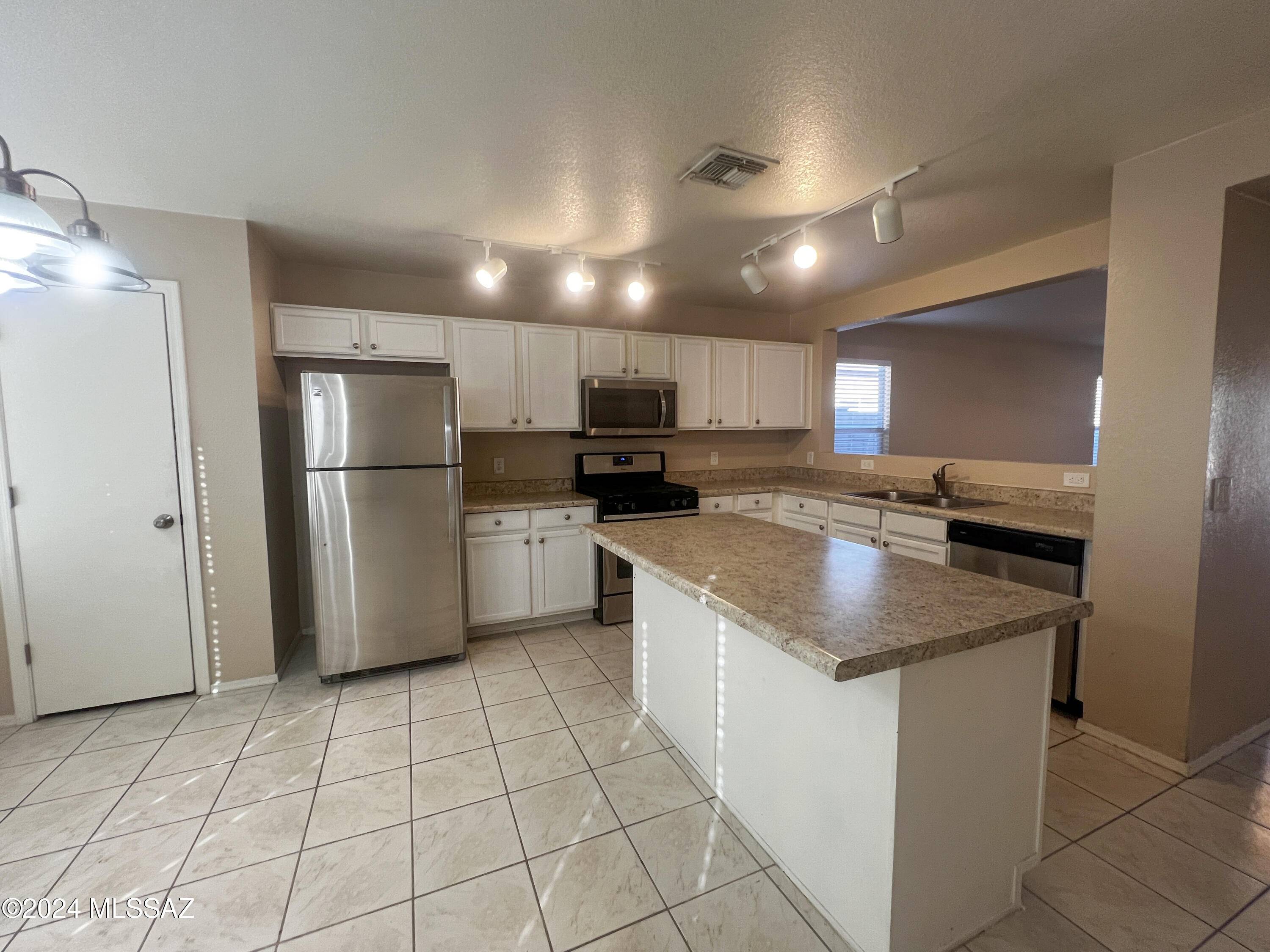 Tucson, AZ 85735,3509 S Western Way