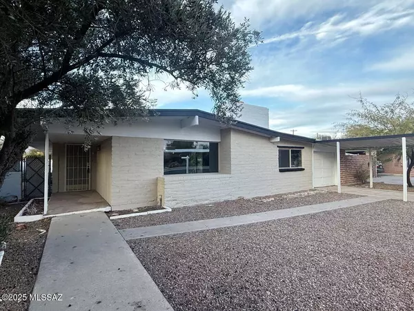 Tucson, AZ 85712,5541 E Mabel Street