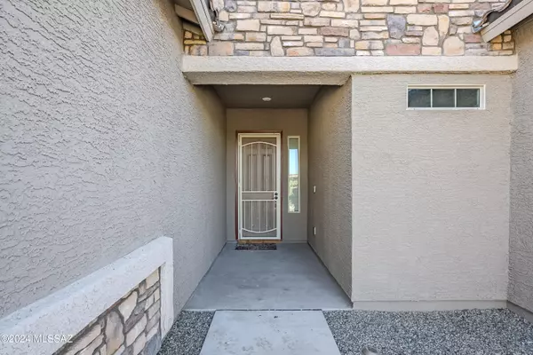 10925 W Radcliff Drive, Marana, AZ 85653