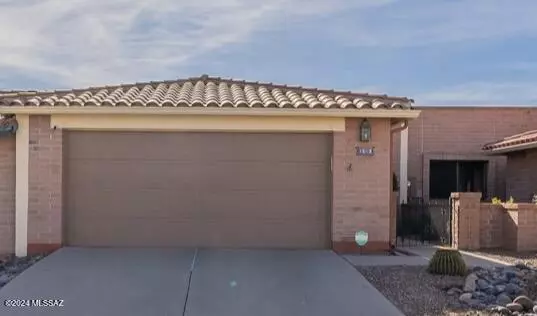 1619 W Calle Zuniga, Green Valley, AZ 85622