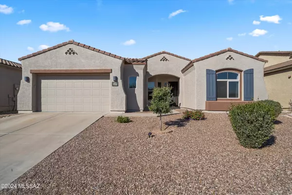 7993 N Wayward Star Drive, Tucson, AZ 85743