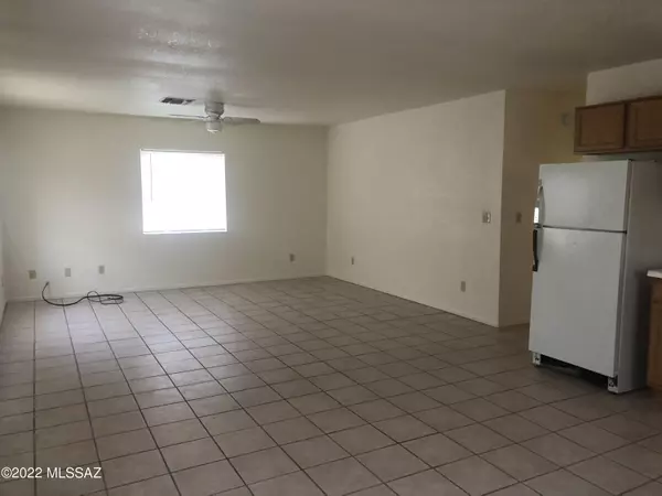 Tucson, AZ 85712,4538 E Lester Street #2