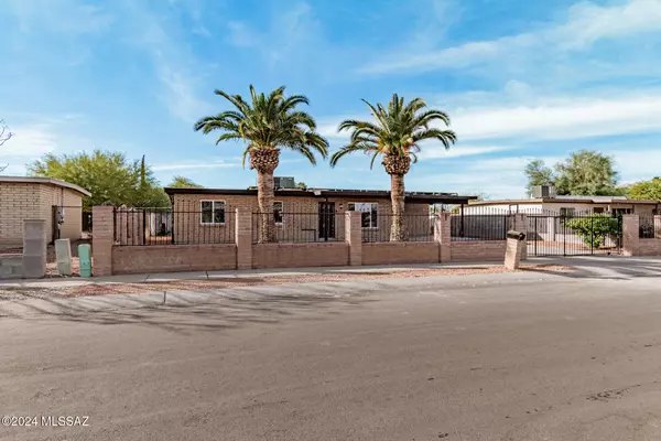 2142 E Canada Street, Tucson, AZ 85706