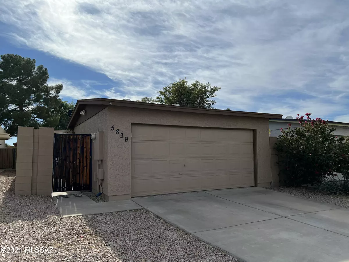 Mesa, AZ 85214,5839 E Norwood Street