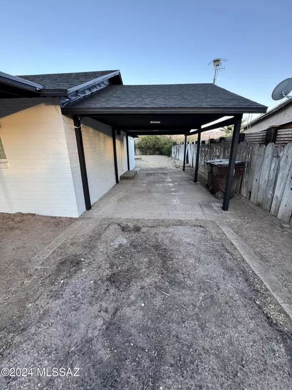 Mammoth, AZ 85618,745 San Pedro Drive