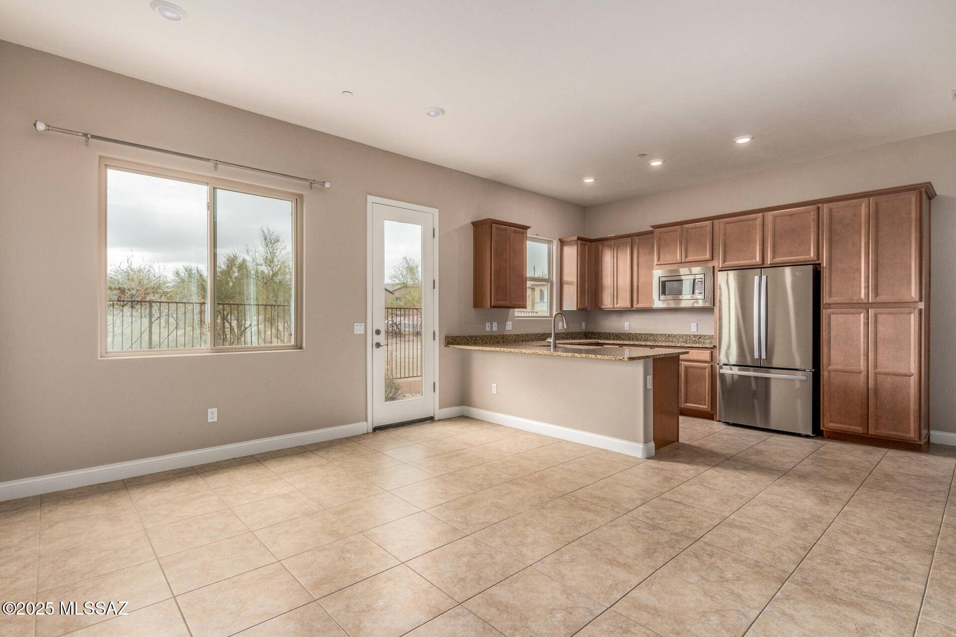 Tucson, AZ 85745,919 S Castar Drive