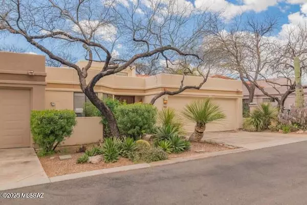 5925 N Via Del Chiquiri, Tucson, AZ 85718