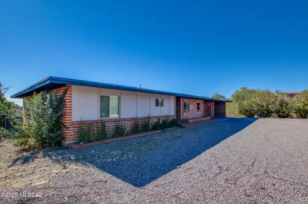 4015 N Via De Cuerns, Tucson, AZ 85718