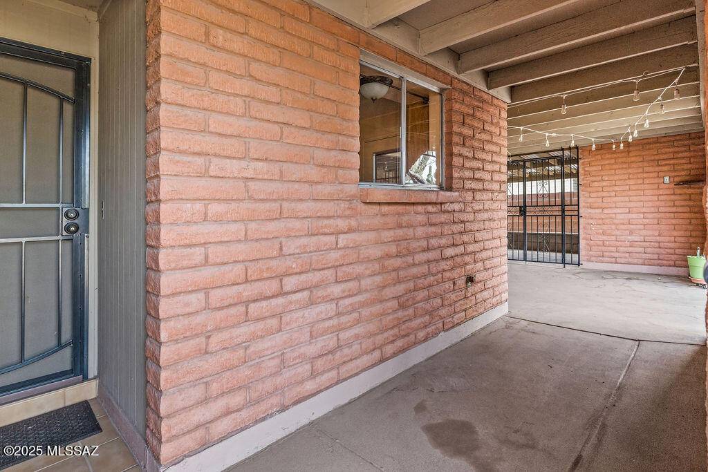 Tucson, AZ 85745,2509 W Calle Paraiso