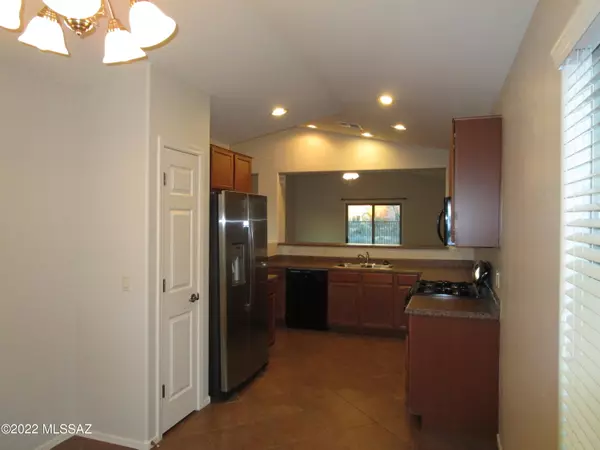 Corona De Tucson, AZ 85641,743 S Willis Ray Avenue