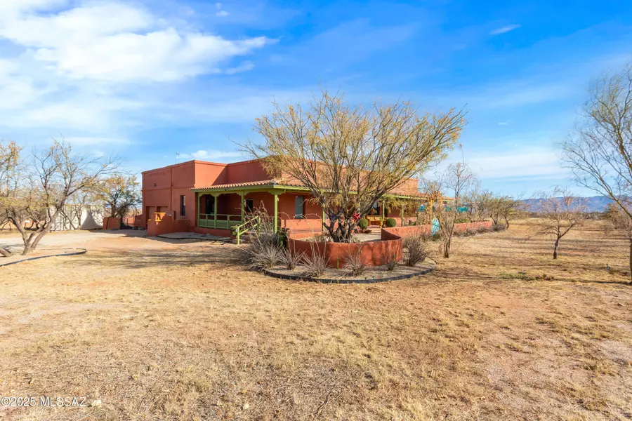 8590 E Nevada Drive, Hereford, AZ 85615