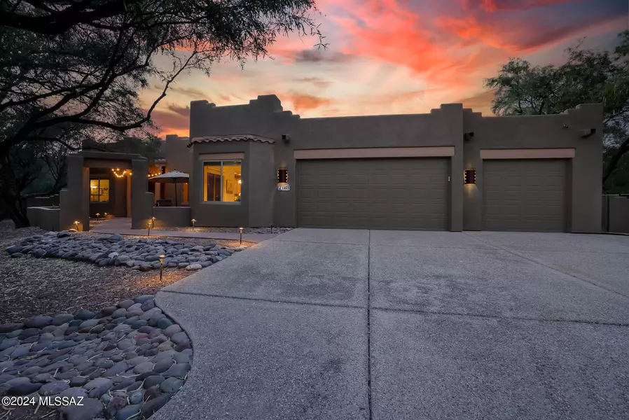 1825 N Wentworth Road, Tucson, AZ 85749